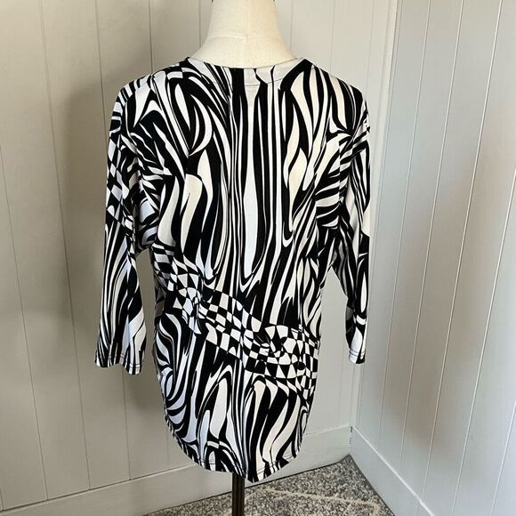 A Touch of Class Clothing Women S/M Tunic Top Black White Abstract Print Stretch - Picture 6 of 11